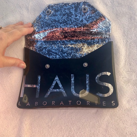 Lady Gaga’s Haus Laboratories makeup bag - Picture 6 of 6